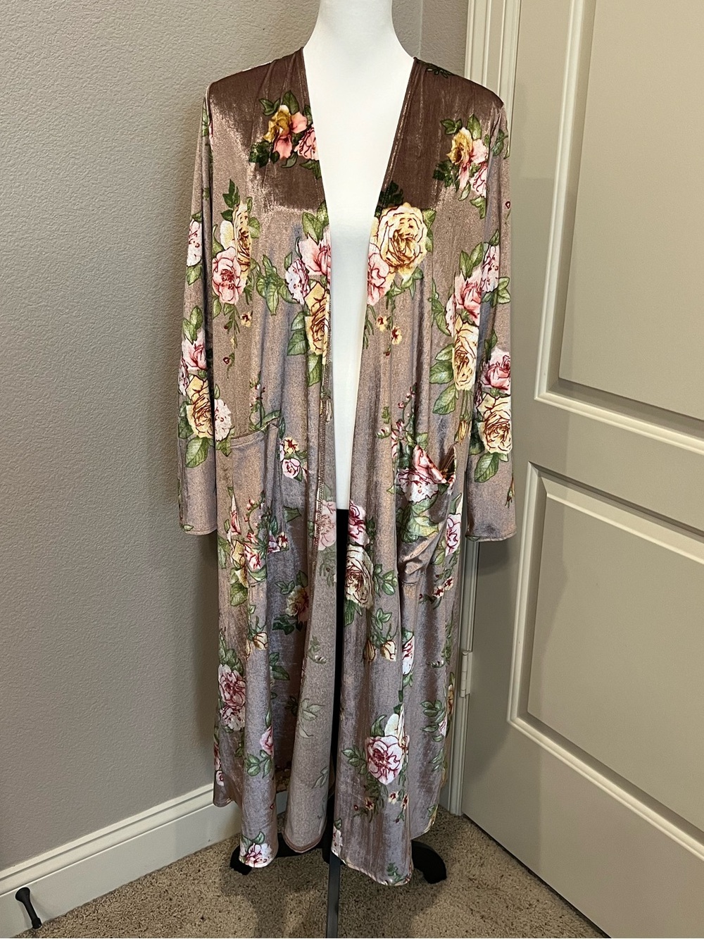 LuLaRoe Sarah - Floral Pattern with Velvet-Like Texture